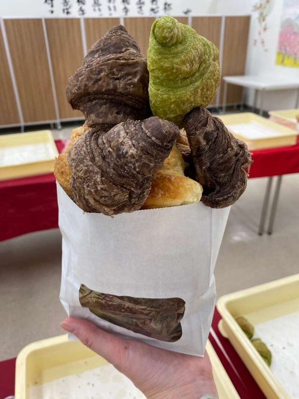 【静岡県内発】 山梨ダブル狩り! 巨峰狩り園内食べ放題・桃狩り2個お土産 さらに2つのお楽しみ体験!ハーバリウム作り&クロワッサン詰め放題3